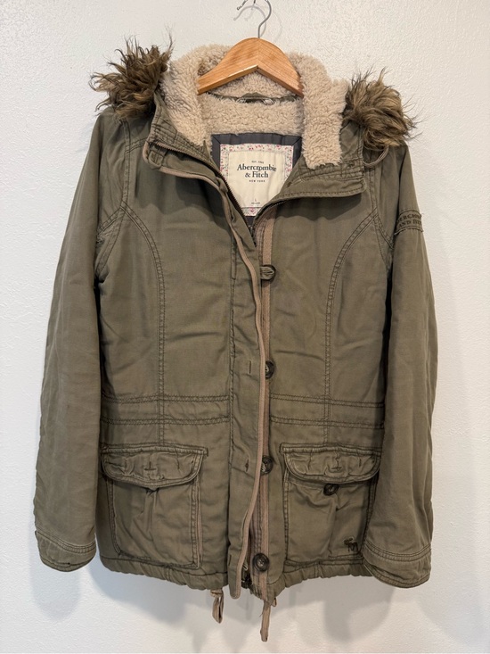 Abercrombie & Fitch Jackets & Blazers - Abercrombie & Fitch Vintage Y2K Olive Utility Jacket with Fur Hood